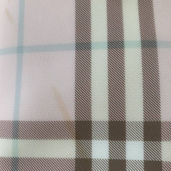 Burberry London Leather-Trimmed Nova Checked Tote - Picture 2 of 6